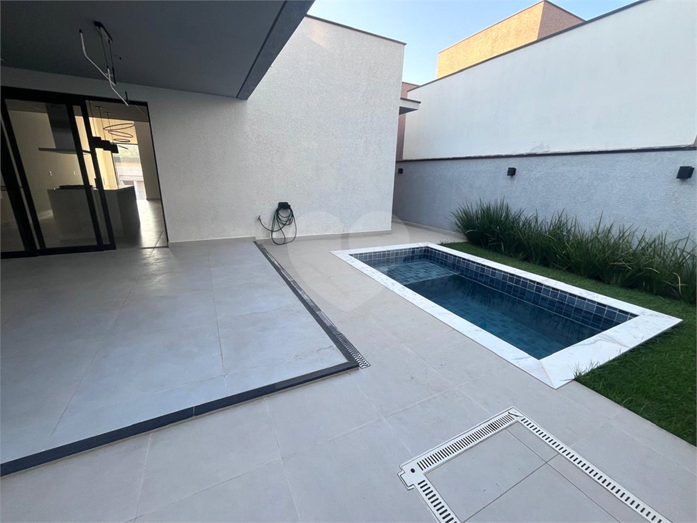 Casa à venda com 3 suítes no condomínio Sun Lake, Sorocaba - SP