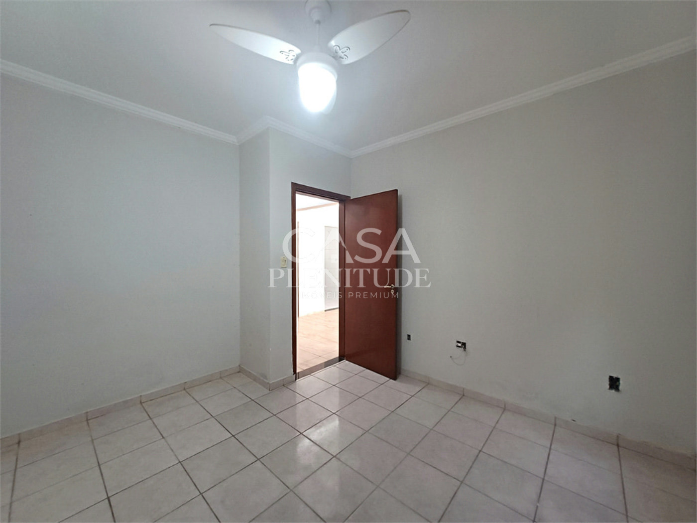 Casa à venda com 4 quartos, sendo 2 suítes, em Jardim Residencial Deolinda Guerra, Sorocaba, SP