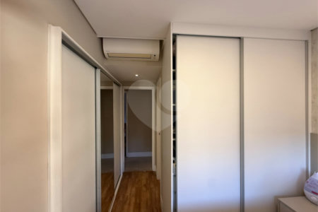 Apartamento à venda com 2 quartos, sendo 1 suíte,  em Jardim Leonor Mendes de Barros, São Paulo, SP