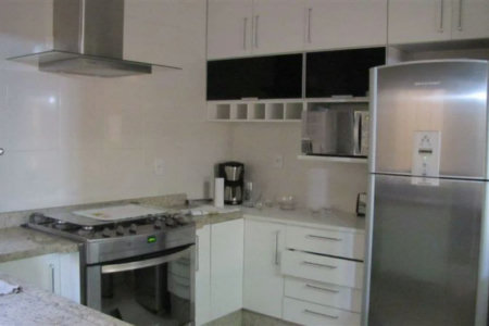 Casa à venda com 3 quartos, sendo 1 suíte, no condomínio Villa Jardim Sul, São Paulo - SP
