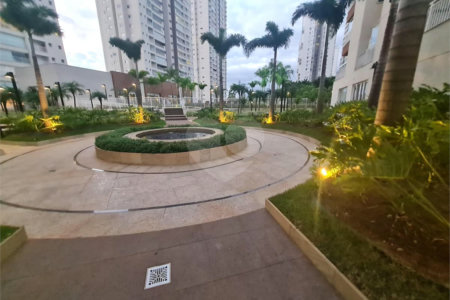 Apartamento à venda com 3 quartos, sendo 1 suíte,  em Vila Anastácio, São Paulo, SP