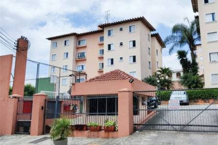 Apartamento à venda com 3 quartos, sendo 1 suíte,  em Jardim São Luís, São Paulo, SP