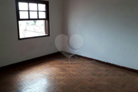 Sobrado à venda com 3 quartos, sendo 1 suíte, em Vila Gustavo, São Paulo, SP