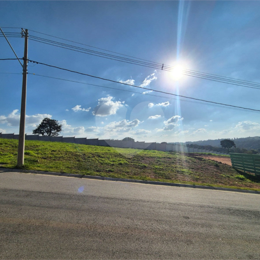 Terreno à venda no condomínio Villagio Caxambu, Jundiaí - SP