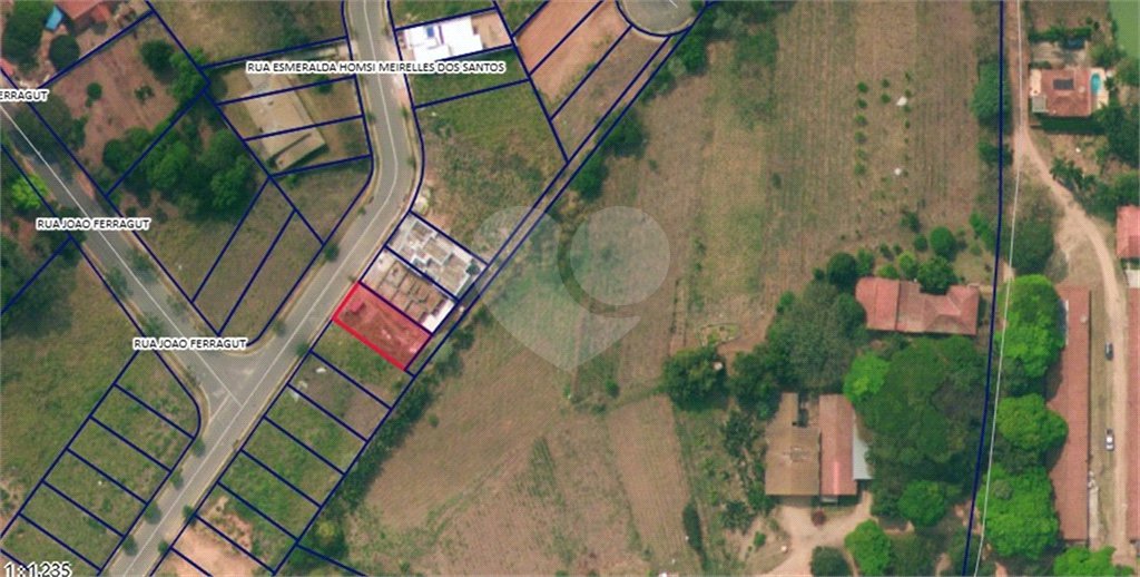 Terreno à venda com 1 suíte em Pinheirinho, Vinhedo, SP