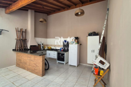Casa à venda com 3 quartos, sendo 1 suíte,  em São Luiz, Itu, SP