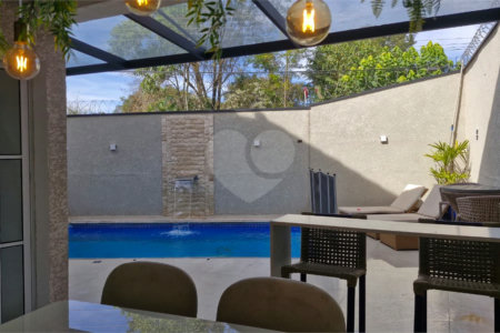 Casa à venda com 3 quartos, sendo 1 suíte, em Jardim Colonial, Atibaia, SP