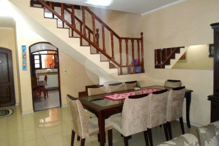 Sobrado à venda com 3 suítes em Vila Galvão, Guarulhos, SP