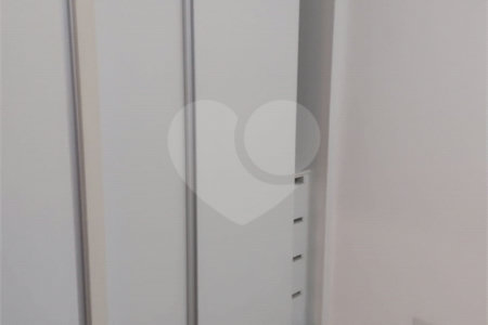 Apartamento no Edificio Jatiúca á venda.