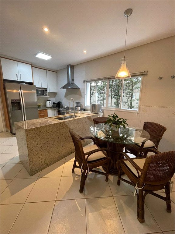 Casa à venda com 3 suítes no condomínio Villagio Di Verona, Vinhedo - SP