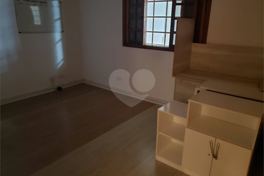 Casa à venda com 5 quartos, sendo 3 suítes,  em Vila Galvão, Guarulhos, SP