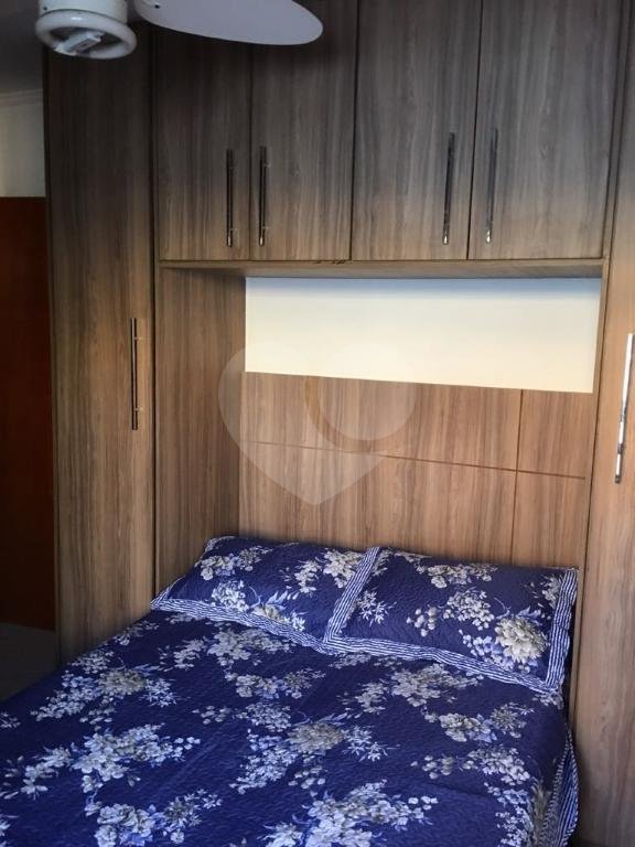 Casa à venda com 3 quartos, sendo 1 suíte, no condomínio Sobrado, São Paulo - SP