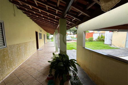 Casa à venda com 4 quartos, sendo 2 suítes, no condomínio Zuleika Jabour, Salto - SP