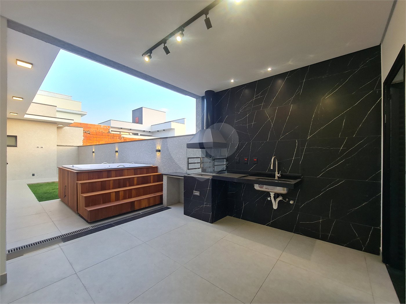 Casa à venda com 3 quartos, sendo 1 suíte, no condomínio Reserva Ipanema I, Sorocaba - SP