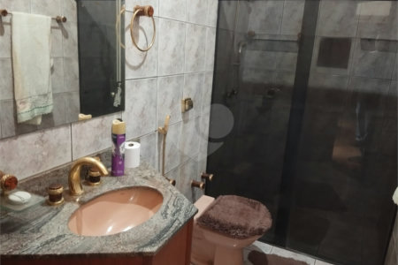 Sobrado à venda com 3 quartos, sendo 1 suíte, em Jardim Nova América, Araraquara, SP