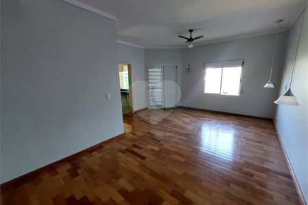 Casa à venda com 3 quartos, sendo 1 suíte, no condomínio Village Saint Clair, Sorocaba - SP