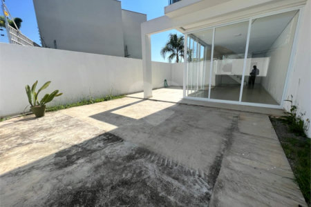 Casa à venda com 3 quartos, sendo 1 suíte, em Jardim Semiramis, Cotia, SP