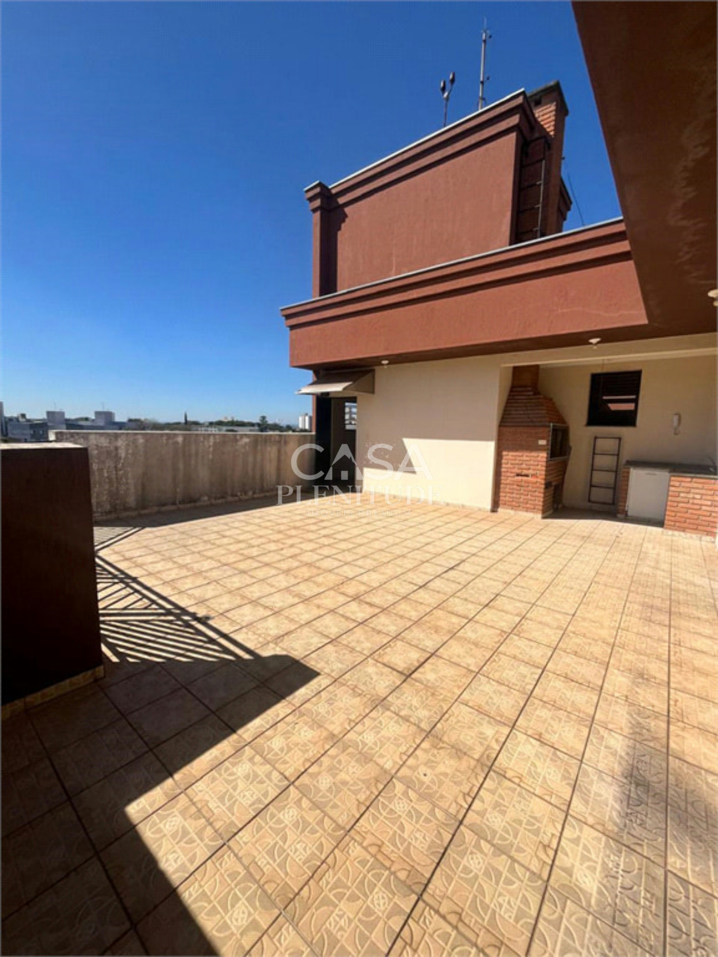 Apartamento à venda com 3 quartos, sendo 1 suíte,  em Vila Barão, Sorocaba, SP
