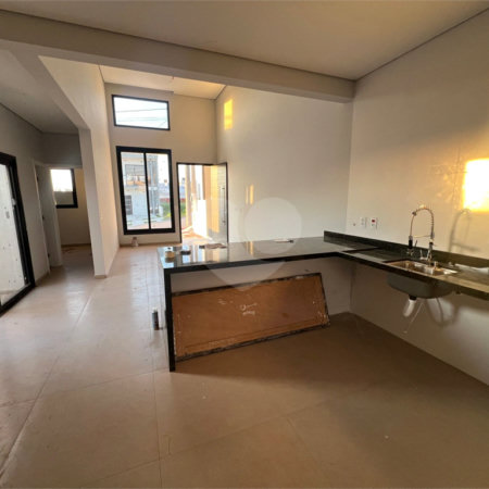 Casa à venda com 3 suítes no condomínio Horto Florestal Villagio, Sorocaba - SP