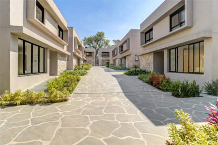 Casa à venda com 4 suítes no condomínio Hípica Max Garden, São Paulo - SP