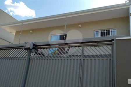 Casa à venda com 3 quartos, sendo 1 suíte, em Santa Cândida, Vinhedo, SP