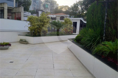 Apartamento à venda com 3 quartos em Vila São Francisco, São Paulo, SP