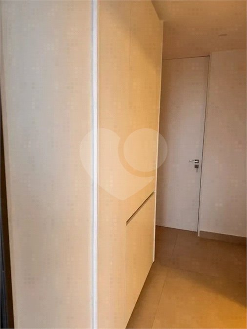 Apartamento para alugar com 4 quartos, sendo 3 suítes, em Pinheiros, São Paulo, SP