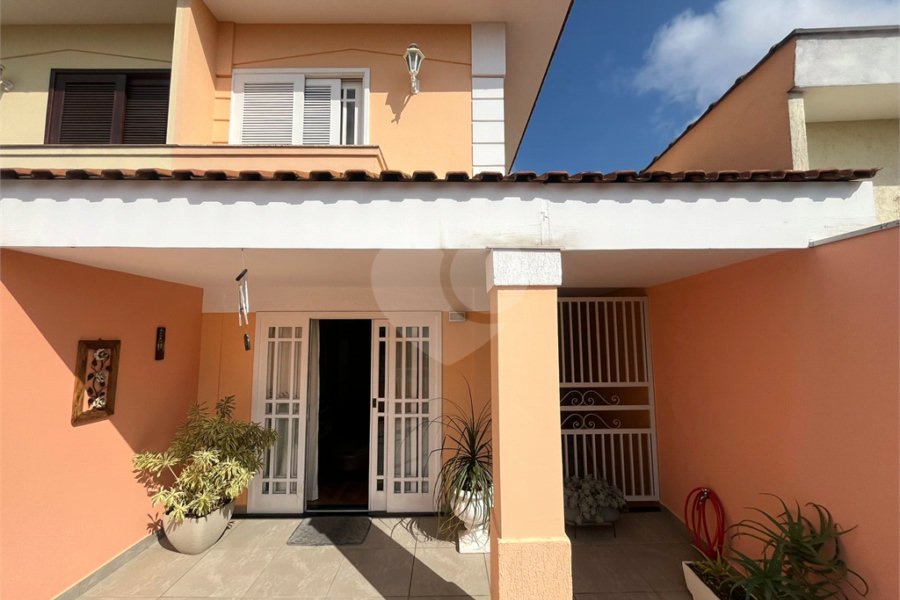 Casa à venda com 3 quartos, sendo 1 suíte, em Vila Ester (zona Norte), São Paulo, SP