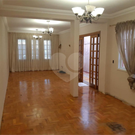 Sobrado à venda com 3 quartos, sendo 1 suíte,  em Jardim Olympia, São Paulo, SP