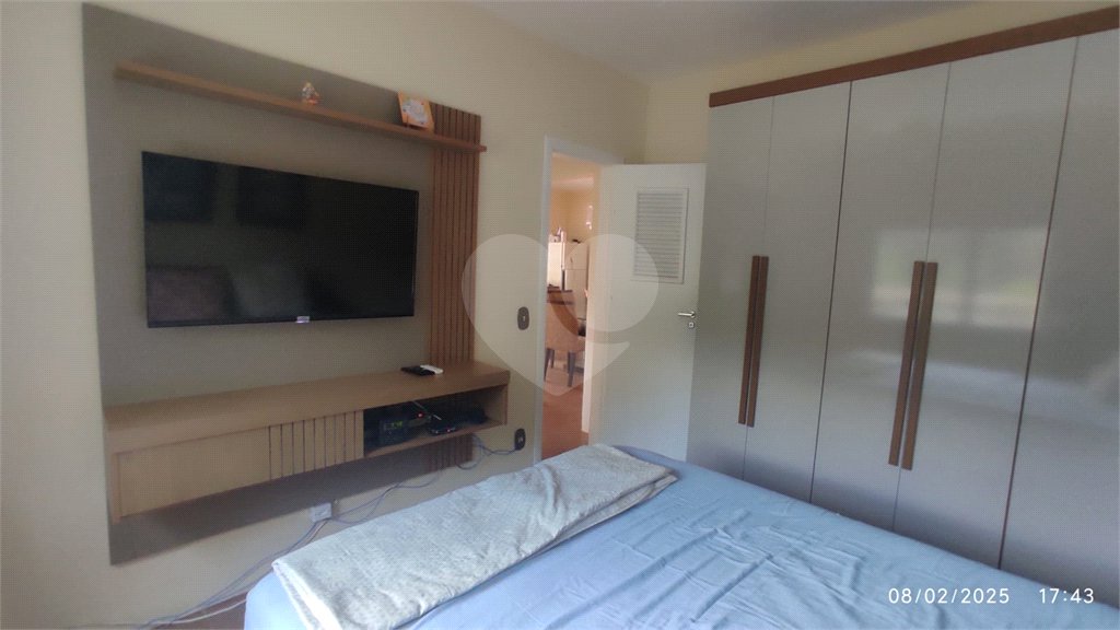 Casa à venda com 3 quartos, sendo 1 suíte, no condomínio Alpes Douro, Bom Jesus dos Perdões - SP