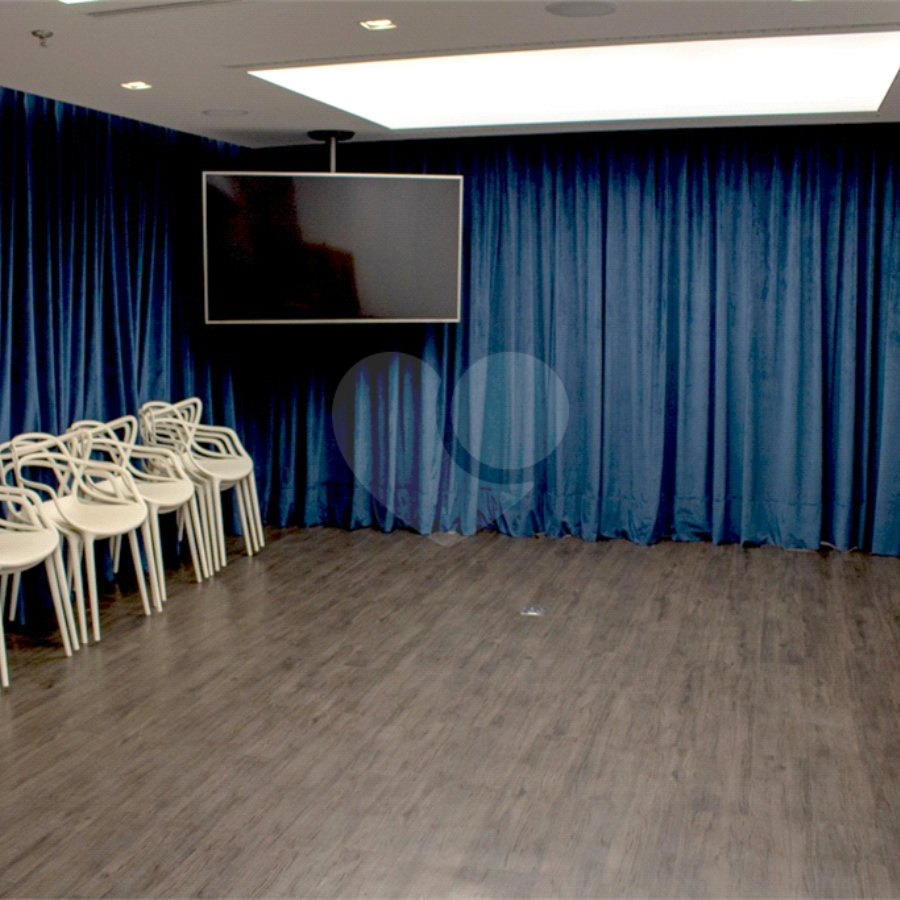 Sala comercial para locação em Moema