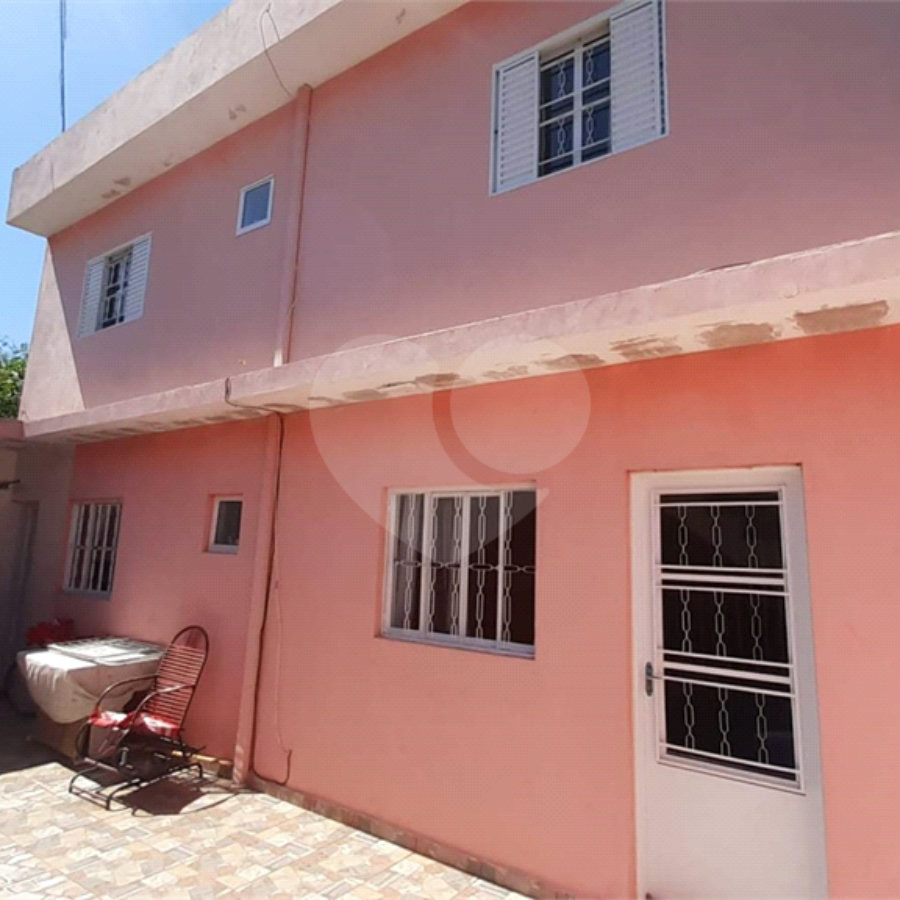 Casa sobrado no Jardim das Torres Prolongamento