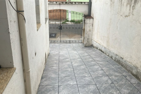 Excelente Sobrado à venda no Planalto - 5 Quartos/4 Suítes/2 Vagas na garagem