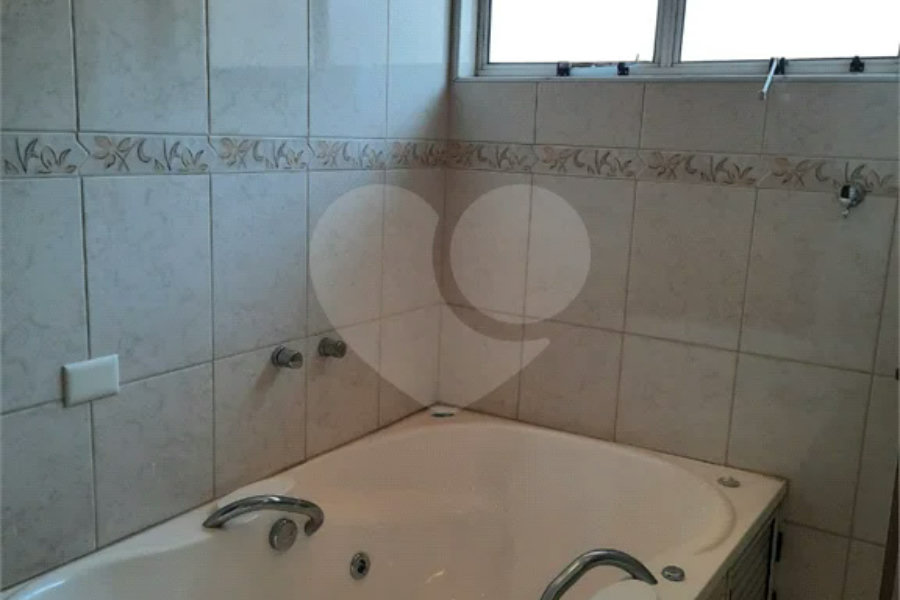 Casa à venda com 5 quartos, sendo 2 suítes, em Vila Nova Cachoeirinha, São Paulo, SP