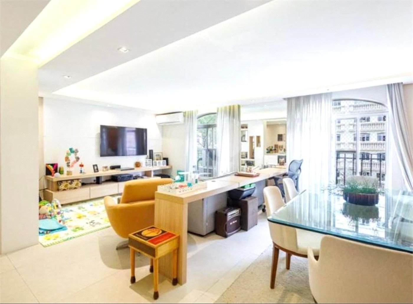 Apartamento à venda com 2 quartos, sendo 1 suíte,  em Jardim Paulista, São Paulo, SP