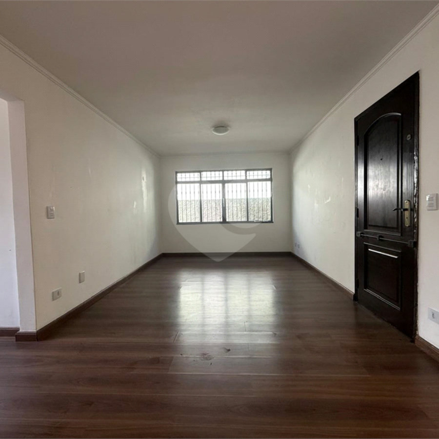 Sobrado à venda com 3 quartos em Horto Florestal, São Paulo, SP