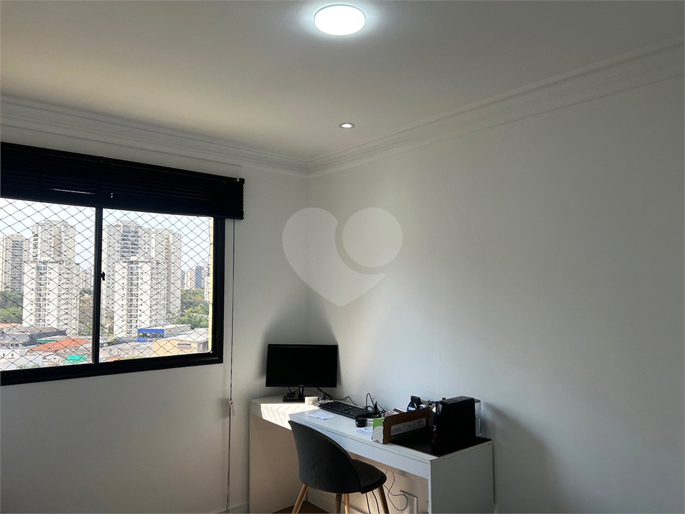 Apartamento à venda com 3 quartos, sendo 2 suítes, em Alto da Boa Vista, São Paulo, SP