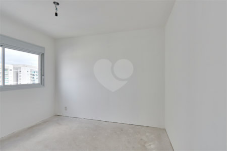 Apartamento à venda com 4 quartos, sendo 2 suítes, em Santo Amaro, São Paulo, SP