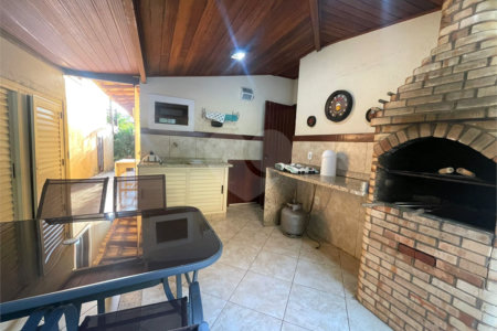 Casa em condomínio à venda com 3 quartos, sendo 2 suítes, em João Fernandes, Armação dos Búzios, RJ
