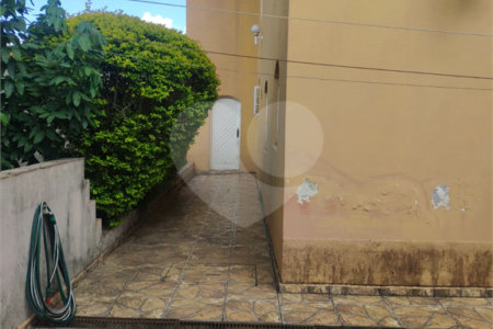Sobrado à venda com 4 quartos, sendo 1 suíte, em Chácara Jafet, Mogi das Cruzes, SP