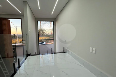 Casa à venda com 3 quartos, sendo 1 suíte, em Vila Joana, Jundiaí, SP