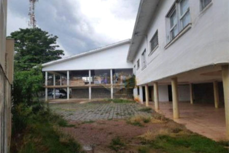 Casa à venda com 7 quartos, sendo 1 suíte, no Centro, Vinhedo, SP