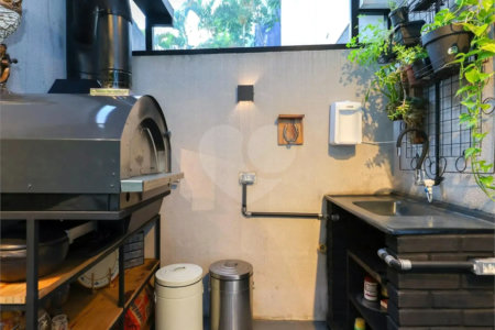 Casa à venda com 2 quartos, sendo 1 suíte,  no condomínio Cube Real Parque, São Paulo - SP
