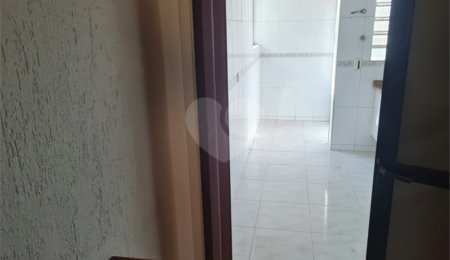 Sobrado à venda com 2 quartos, sendo 1 suíte,  em Jardim Ivana, São Paulo, SP