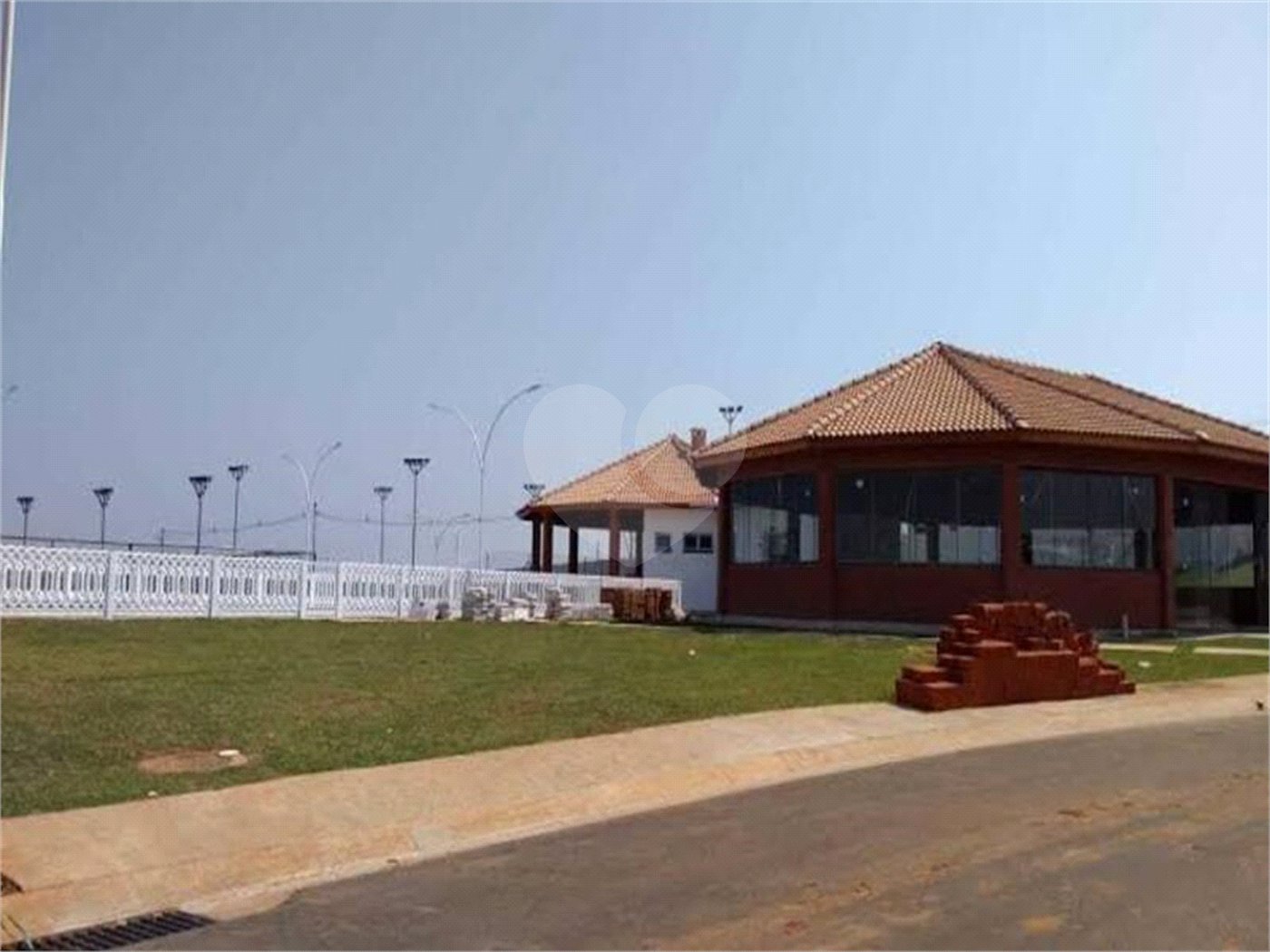 Terreno à venda no condomínio Jardim Residencial Dona Maria José, Indaiatuba - SP