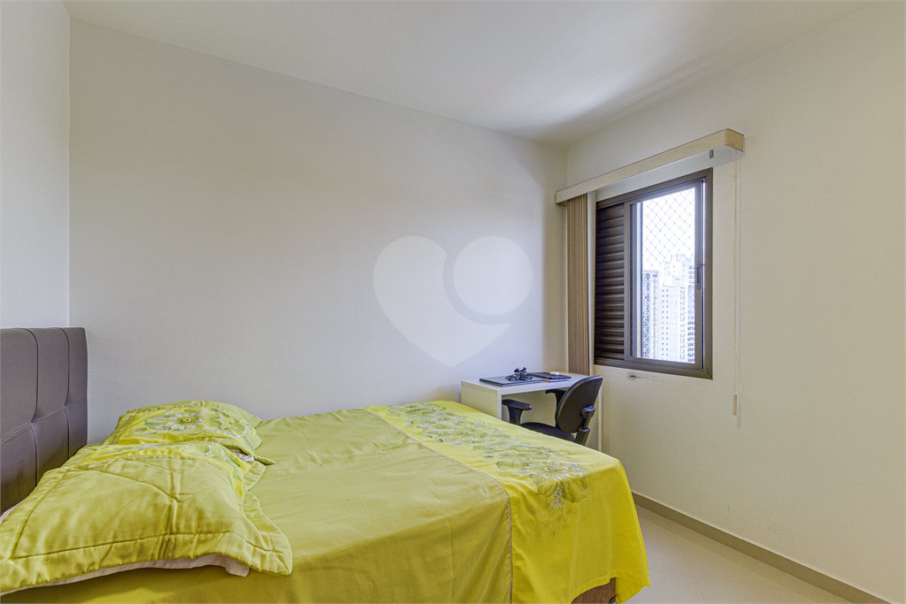 Apartamento à venda com 3 quartos, sendo 1 suíte, em Alto da Boa Vista, São Paulo, SP