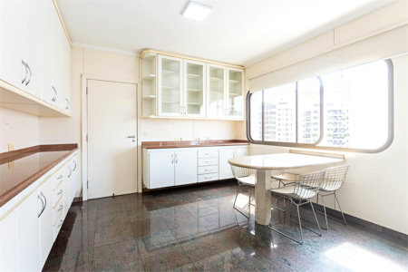 Apartamento à venda com 4 suítes em Campo Belo, São Paulo, SP