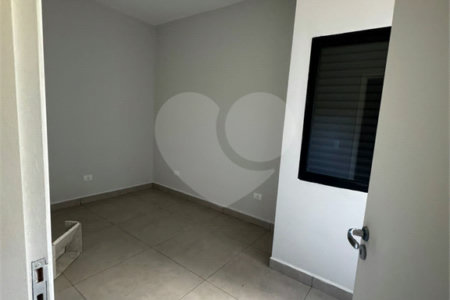 Casa à venda com 2 quartos em Jardim São Felipe, Atibaia, SP