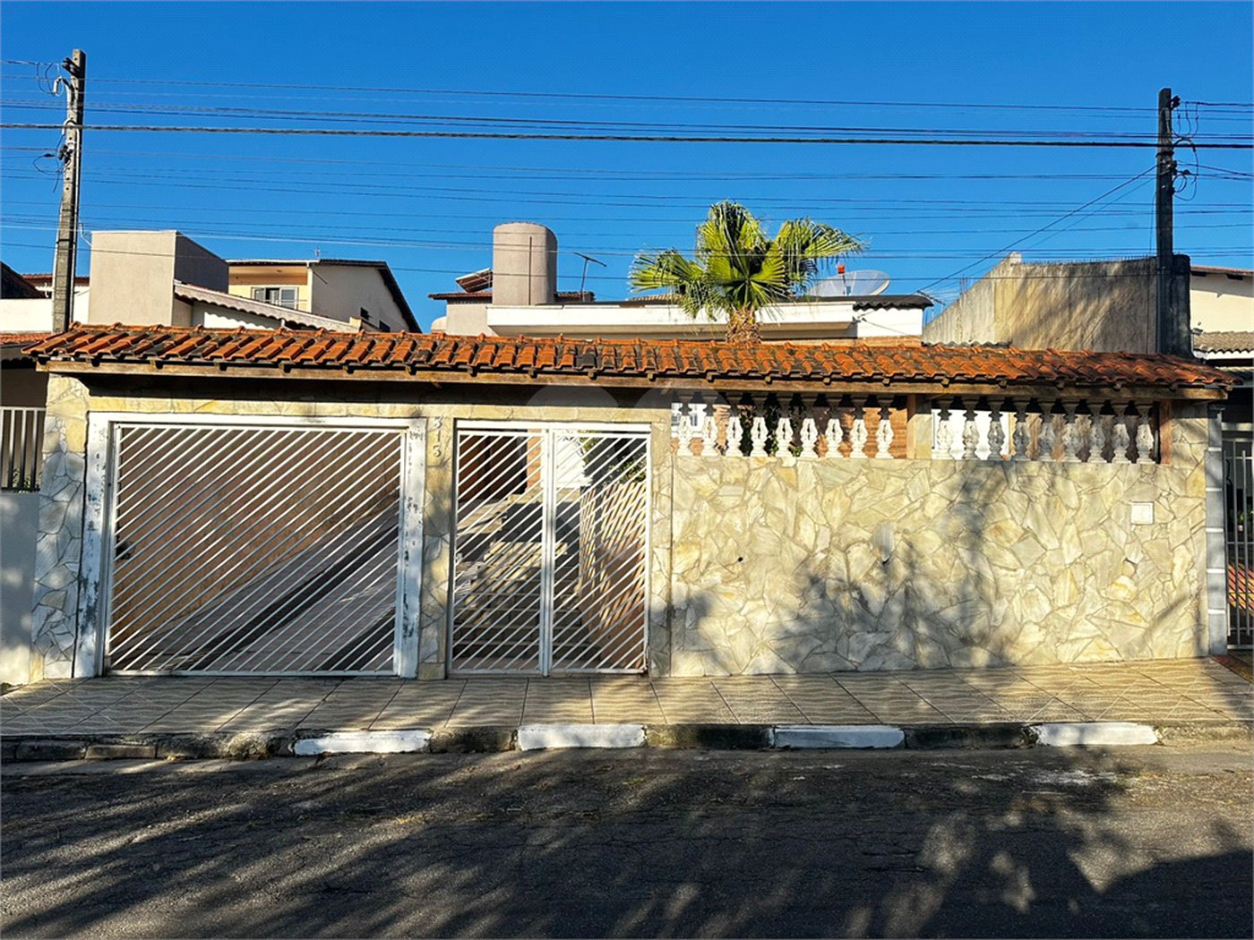 Casa à venda com 2 quartos, sendo 1 suíte, em Jardim Realce, Suzano, SP