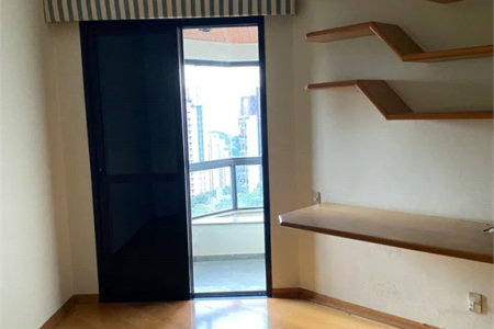 Apartamento à venda com 4 quartos, sendo 3 suítes, em Vila Suzana, São Paulo, SP